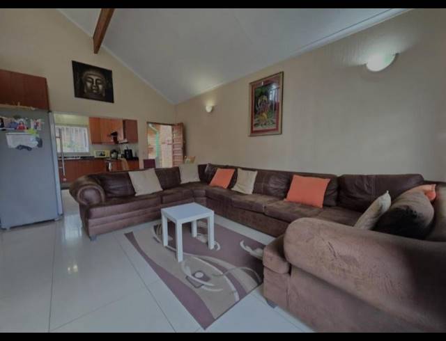3 BEDROOM TOWNHOUSE FOR SALE IN BASSONIA